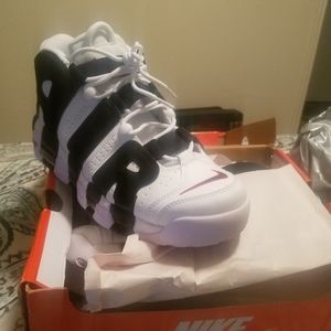 Nike uptempo size 12